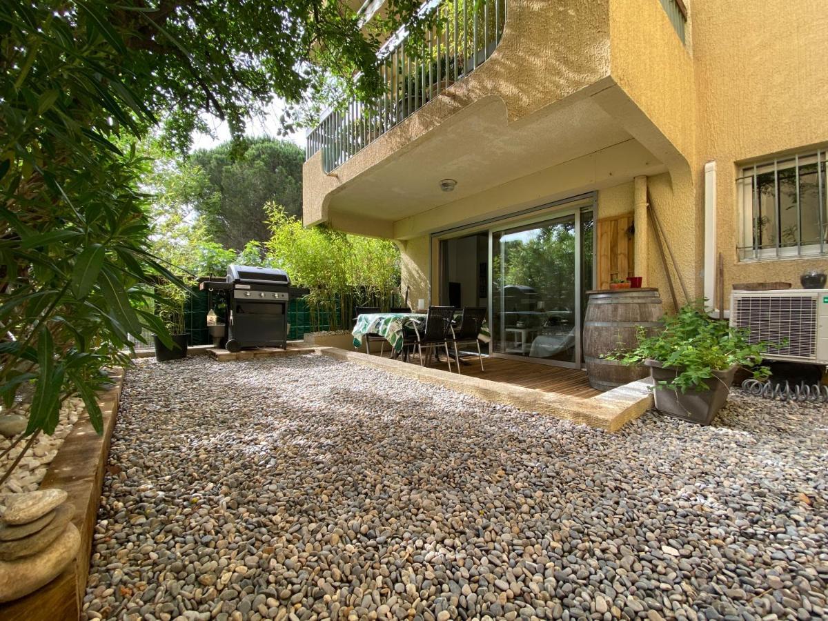 Studio Le Cap Taillât Le Lavandou Exterior foto